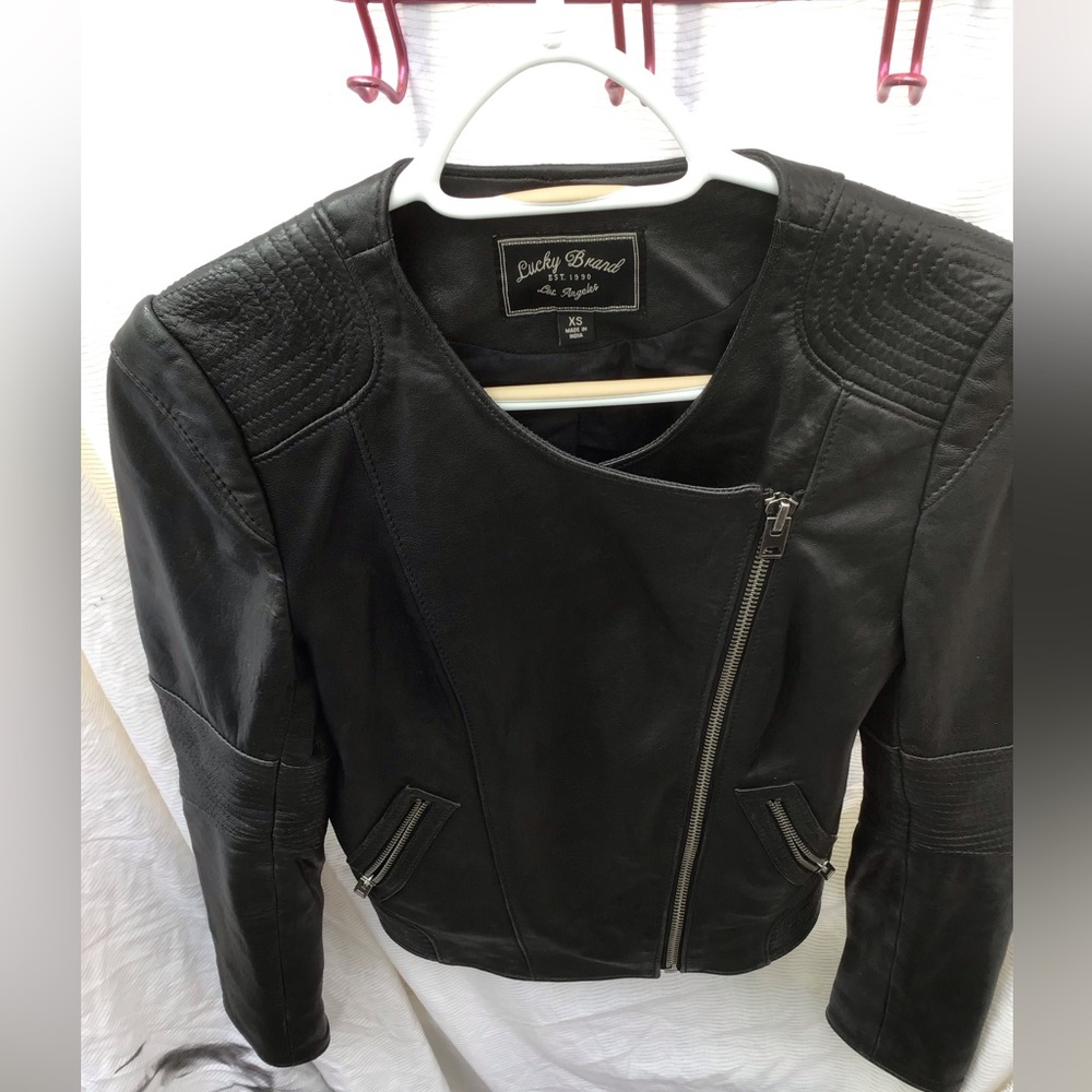 Lucky brand cropped leather blazer.  W XS